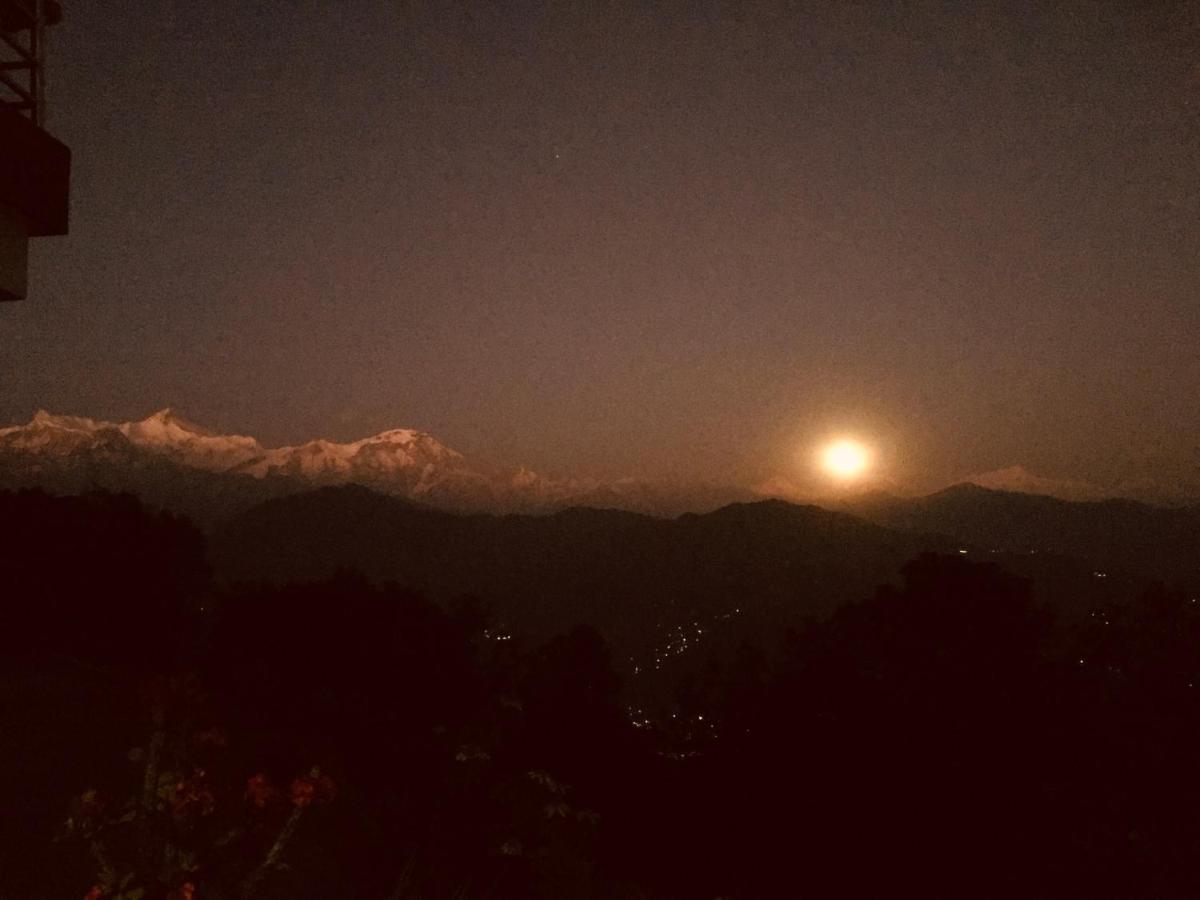 Hotel Pristine Himalaya 博卡拉 外观 照片